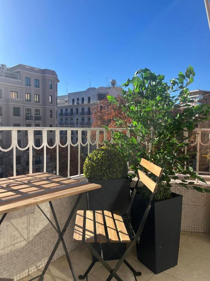 Oasis E Centro De Madrid Apartamento Exterior foto