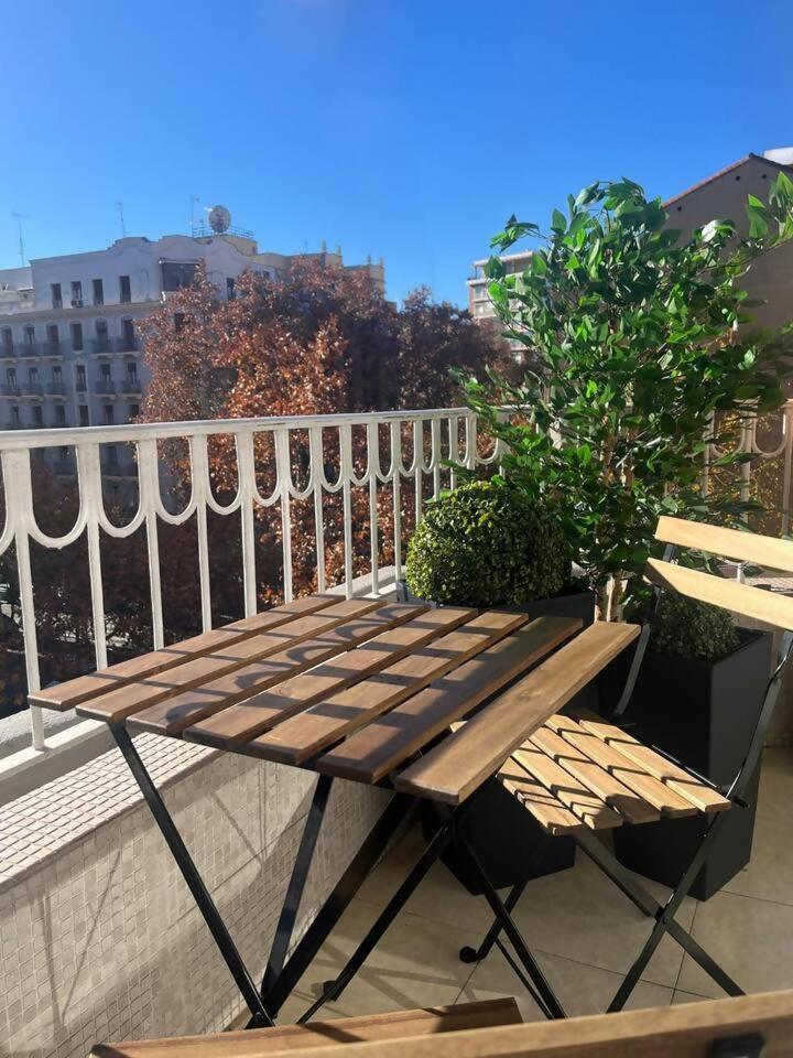 Oasis E Centro De Madrid Apartamento Exterior foto